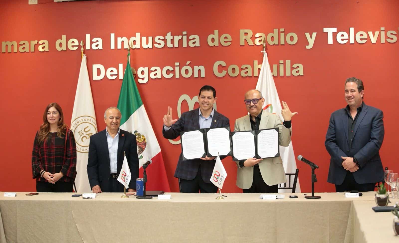 CIRT y UA de C firman convenio para pr&aacute;cticas profesionales en Coahuila