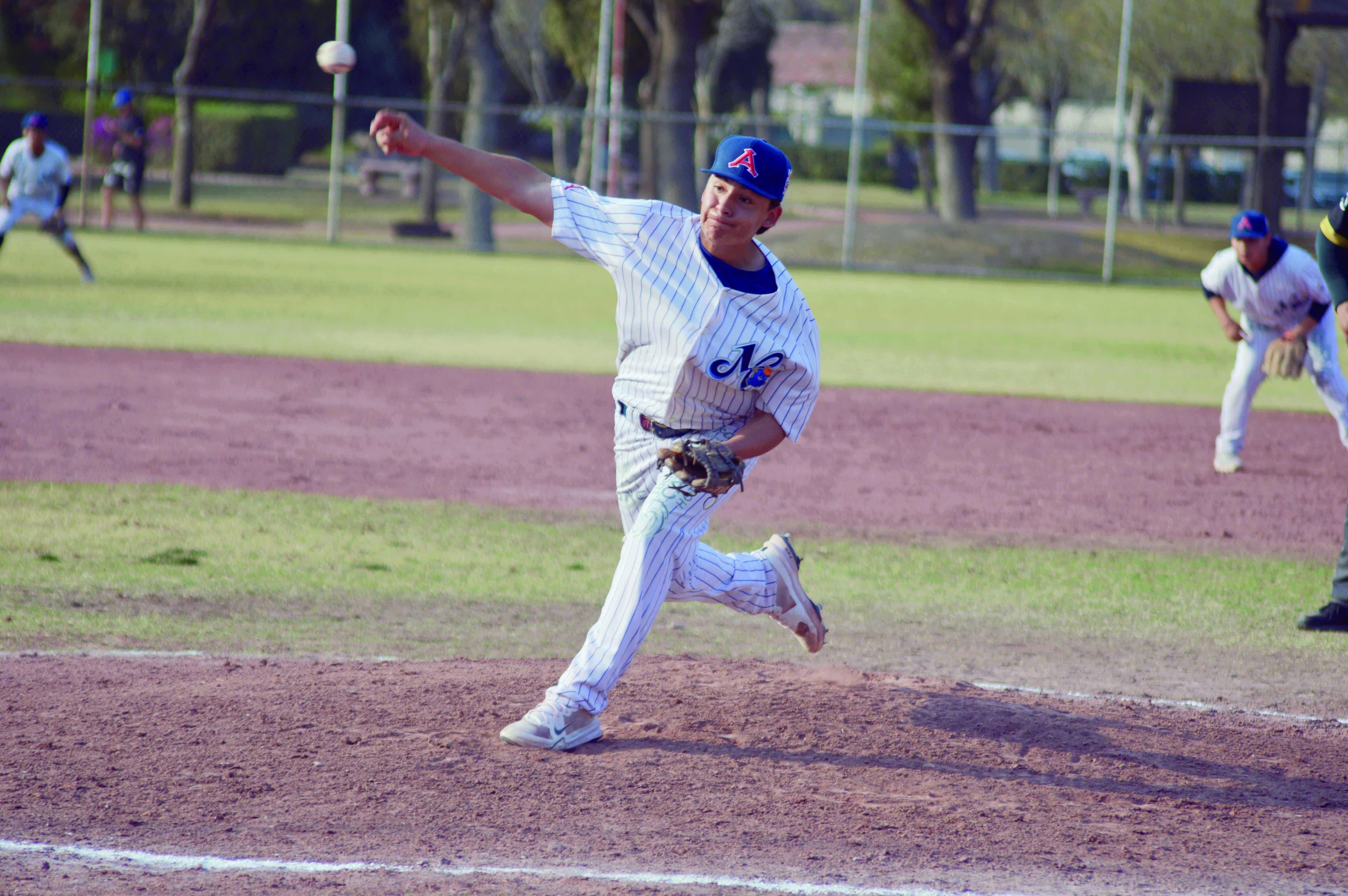 Acereros Monclova vence a Cardenales: 5-3 en emocionante partido