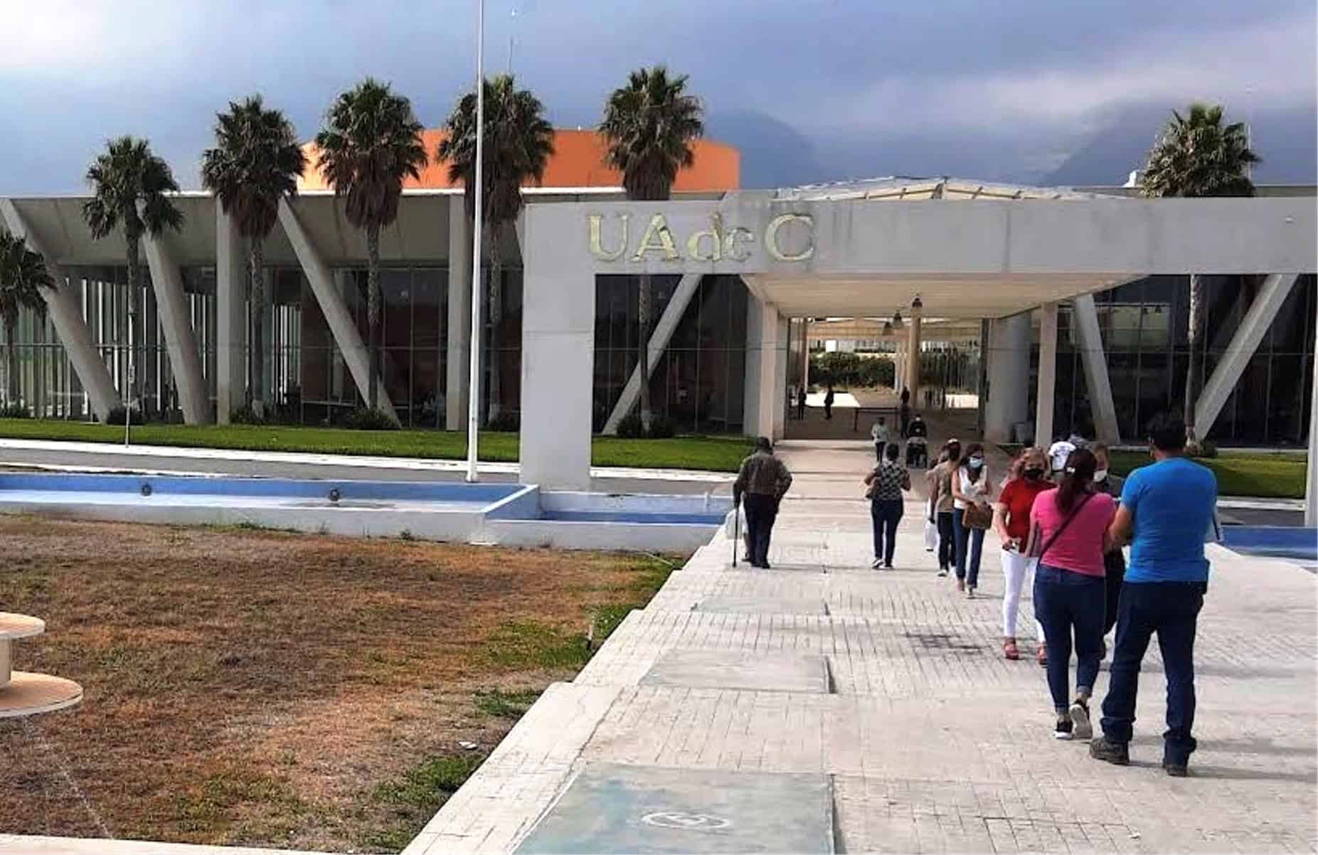 Universidad Aut&oacute;noma de Coahuila investiga a 50 docentes por doble plaza