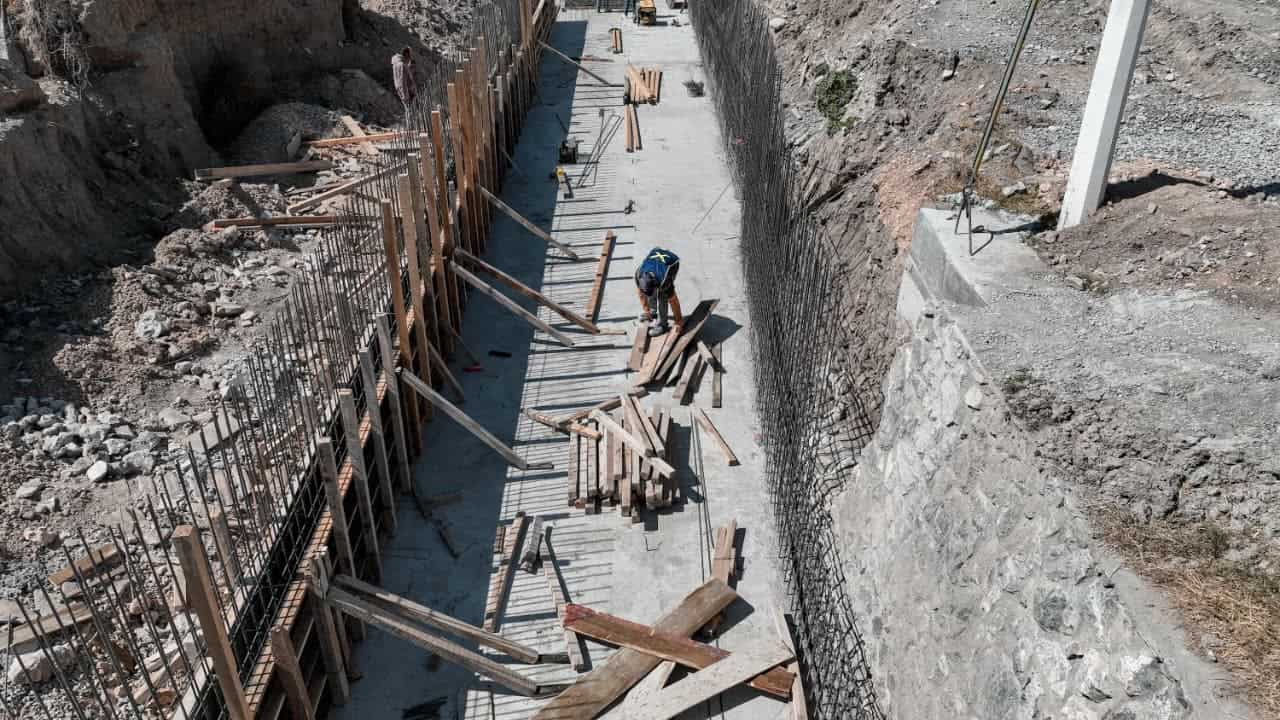 Avanza obra de rehabilitaci&oacute;n del canal pluvial en Saltillo