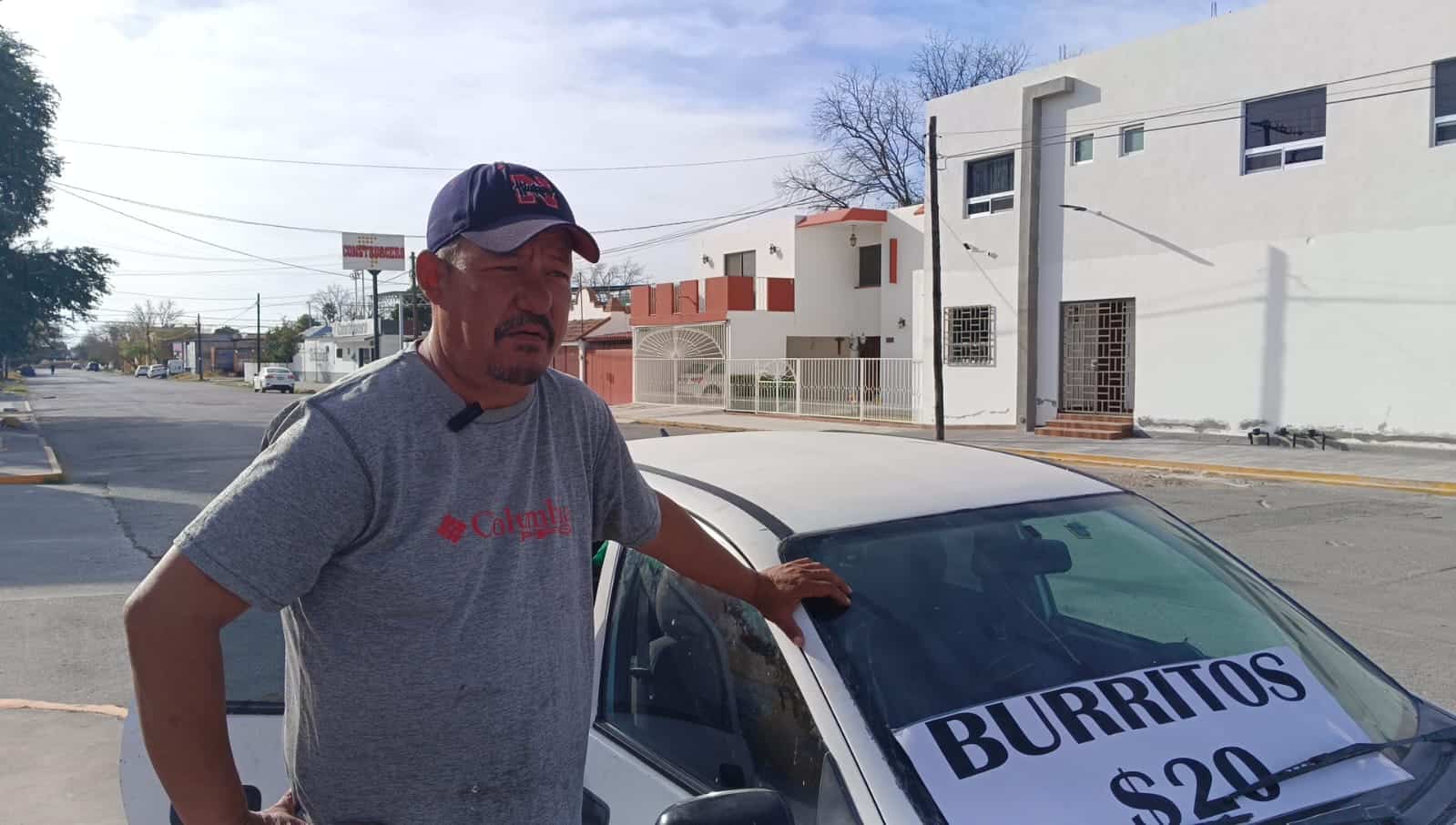 Ram&oacute;n Zamora emprende negocio de burritos en Sabinas para sostener a su familia