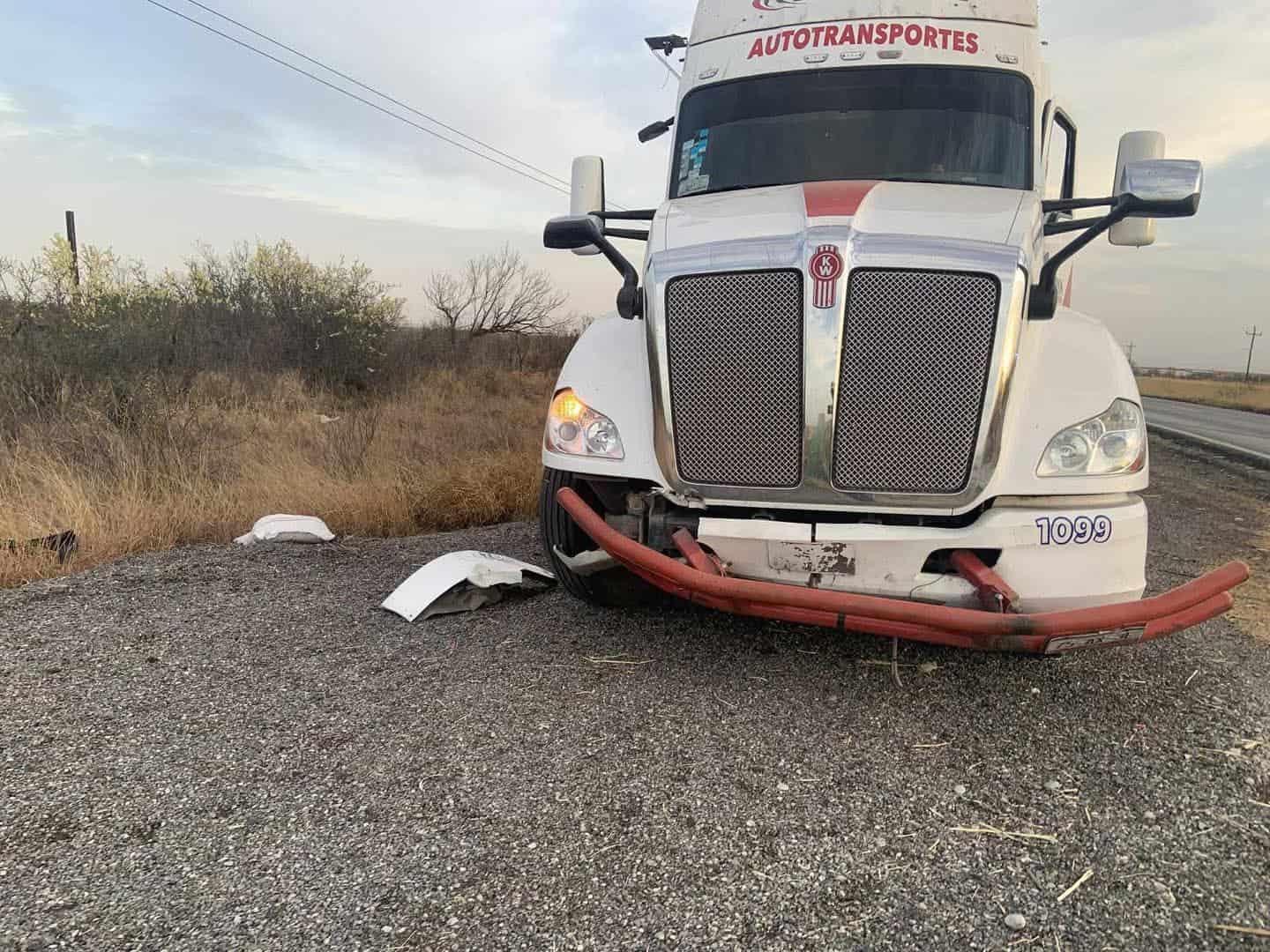 Lesionado en accidente vehicular en carretera 57 de Sabinas