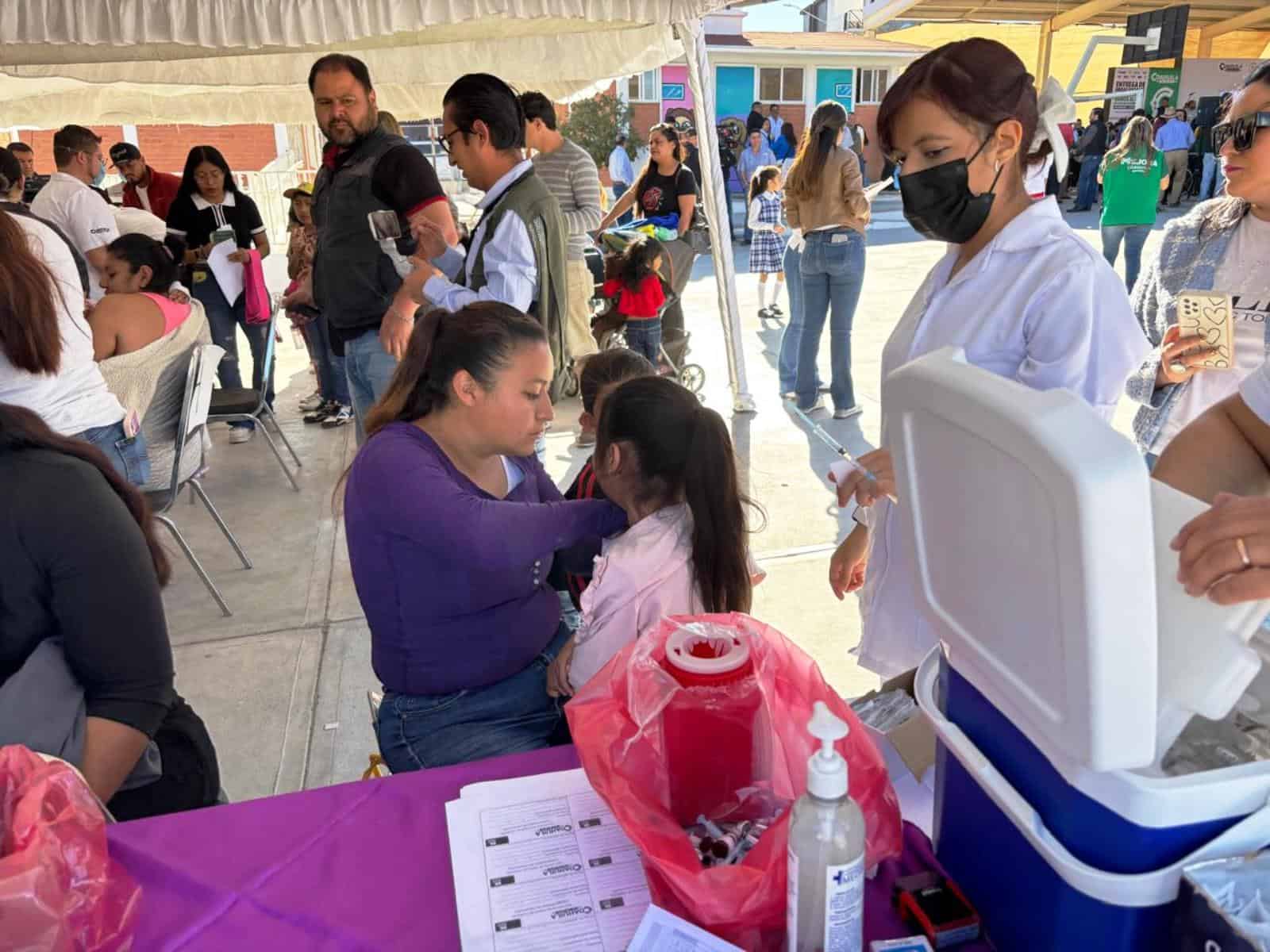 Liliana Salinas impulsa vacunaci&oacute;n en Coahuila: se refuerzan esfuerzos