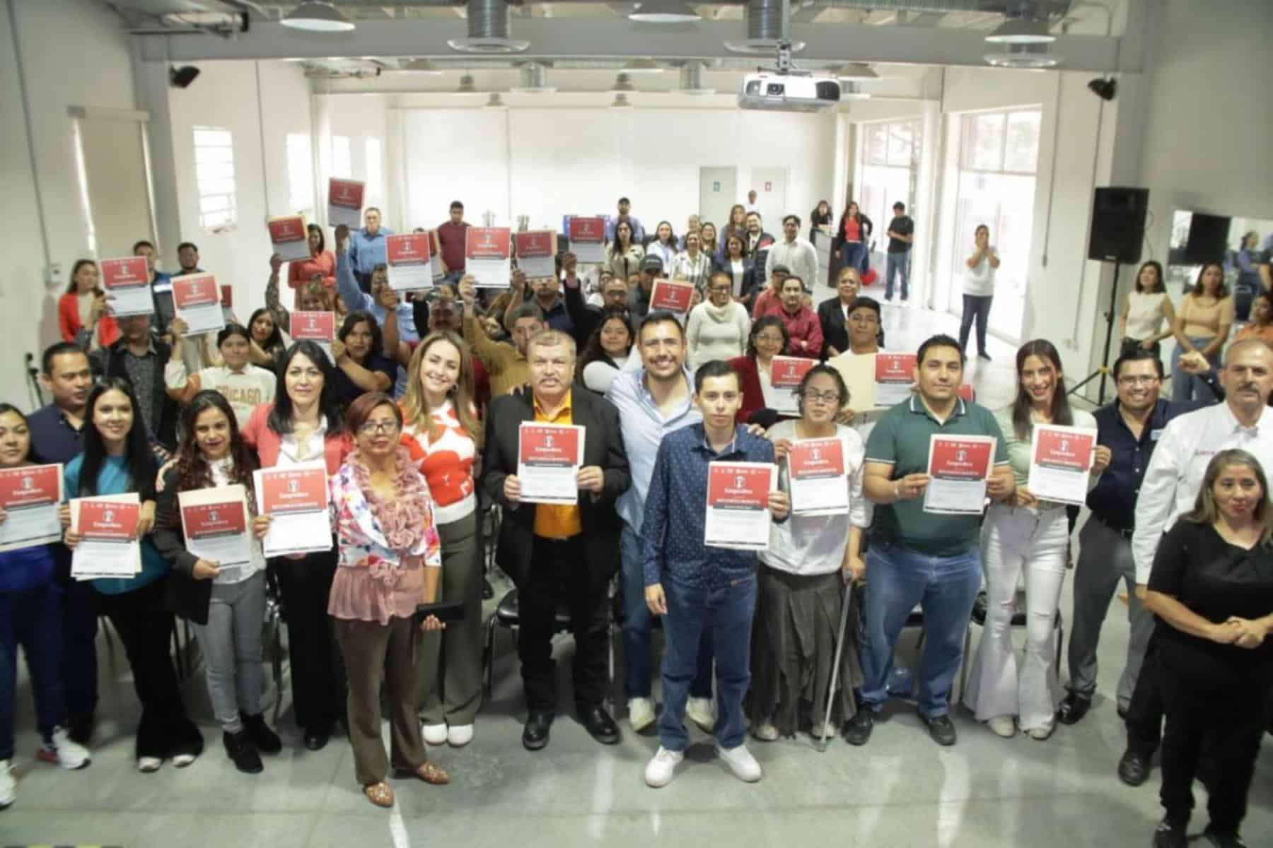 DIF Saltillo capacita a personas con discapacidad en taller gratuito