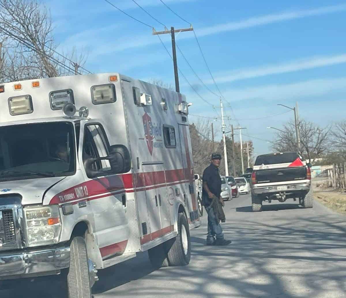 Ambulancia se queda varada antes de llegar al Centro de Salud en Allende