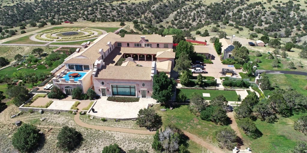 Ra&uacute;l Torrez ordena investigar rancho Zorro de Epstein en Nuevo M&eacute;xico