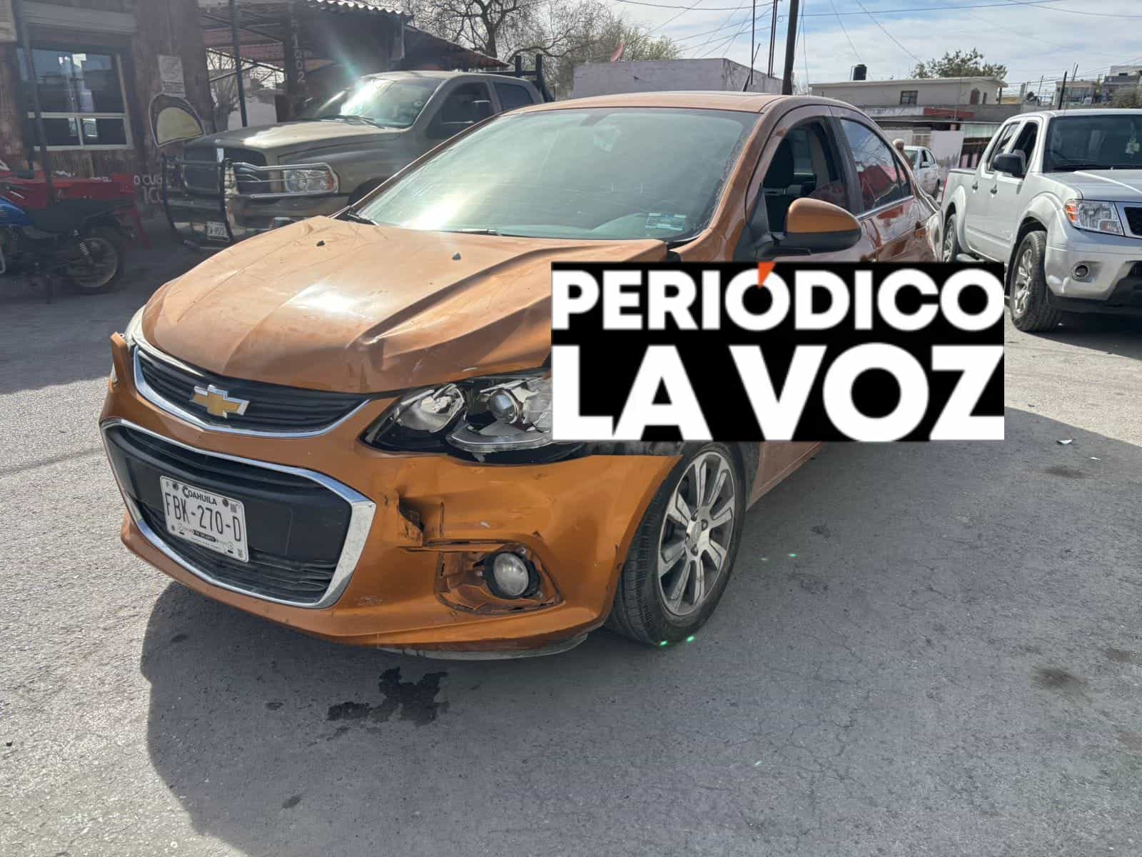 Mujer y dos menores sufren golpes tras choque en Monclova