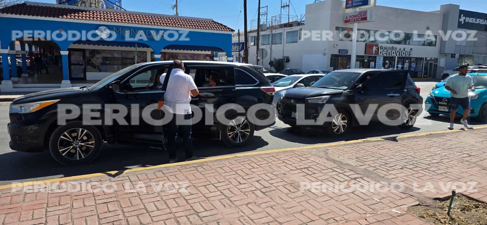 Accidente de cami&oacute;n escolar deja un lesionado en Monclova