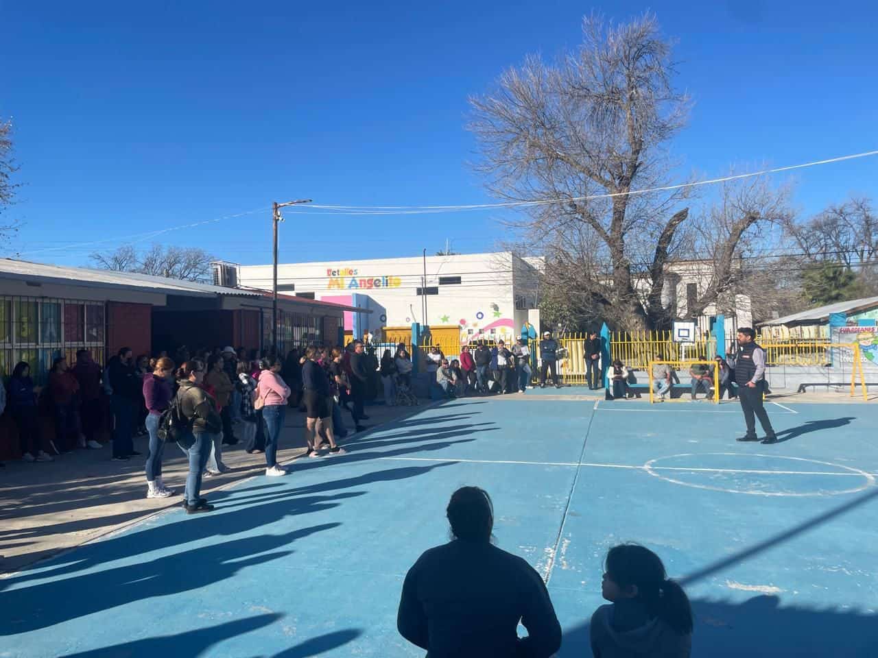 Pronnif refuerza labor preventiva con pl&aacute;ticas a padres de familia en Ciudad Acu&ntilde;a