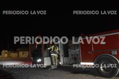 Incendio en Monclova amenaza a viviendas en Colinas de Santiago