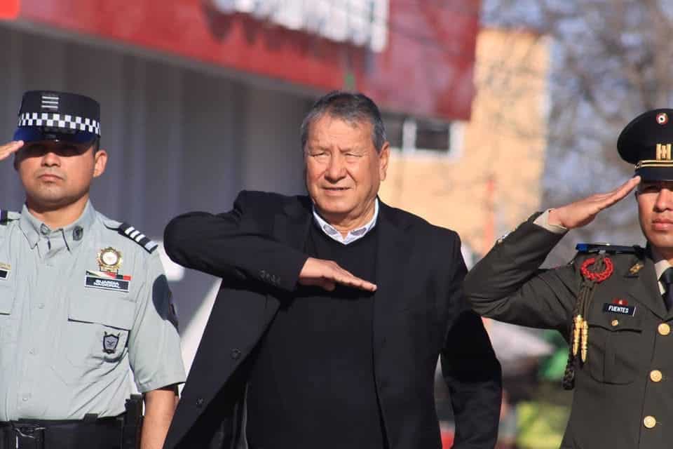 Oscar R&iacute;os Ram&iacute;rez preside ceremonia del D&iacute;a de la Bandera en Nueva Rosita