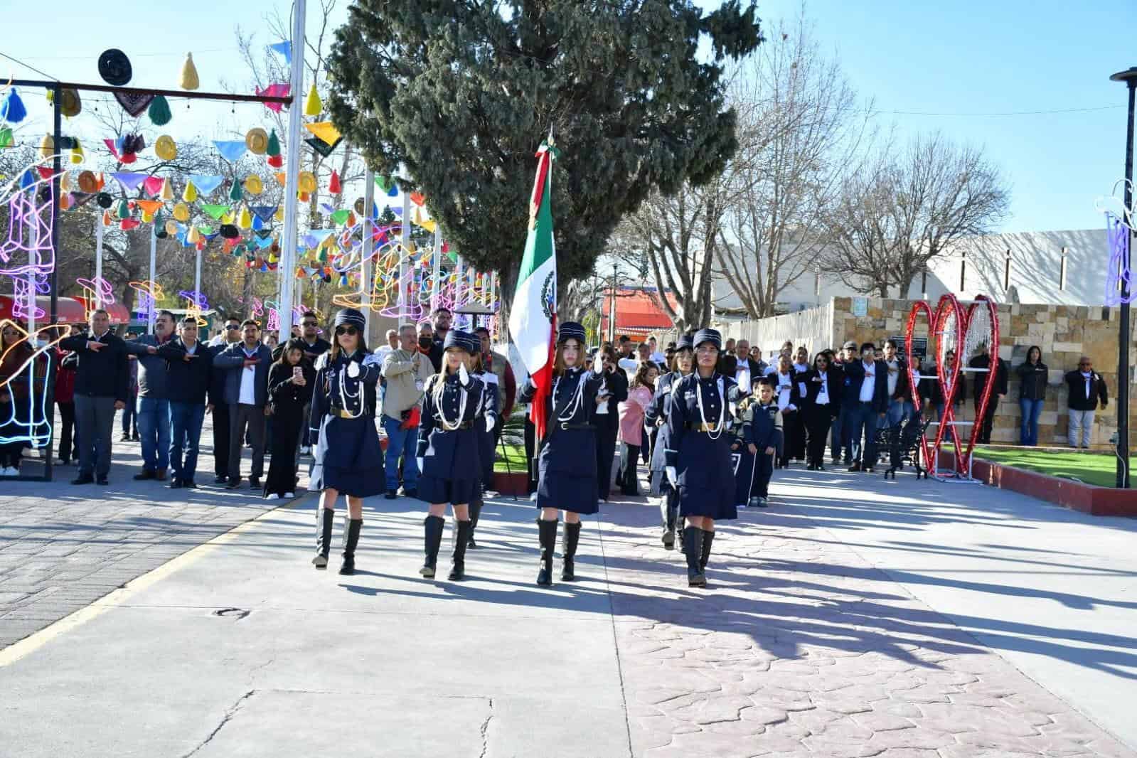 Estudiantes y docentes de Nava celebran el D&iacute;a de la Bandera Mexicana con ceremonias c&iacute;vicas