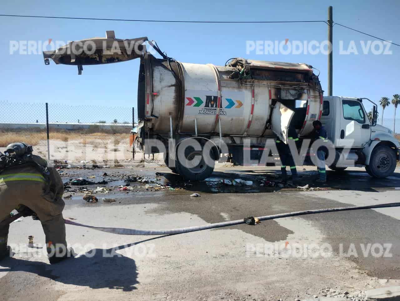 Incendio en cami&oacute;n recolector de basura en Monclova