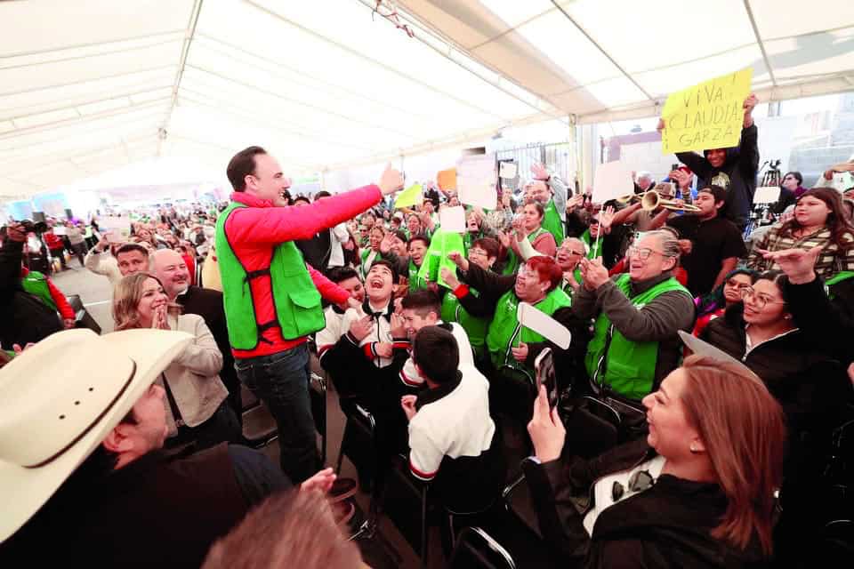 Obras sociales en Coahuila: Gabriel Elizondo P&eacute;rez presenta avances