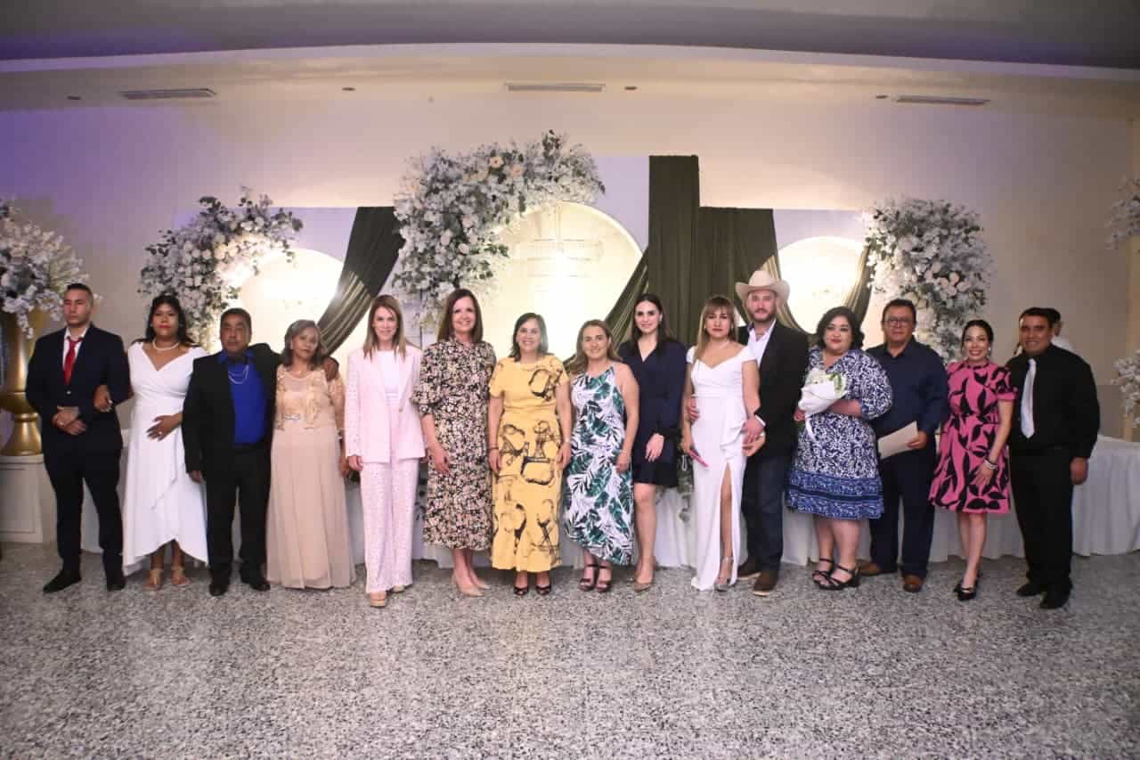 Bodas Comunitarias en Frontera: Matrimonio civil para 49 parejas