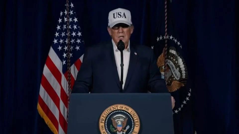 Trump llama a cambio de r&eacute;gimen en Ir&aacute;n tras ofensiva militar