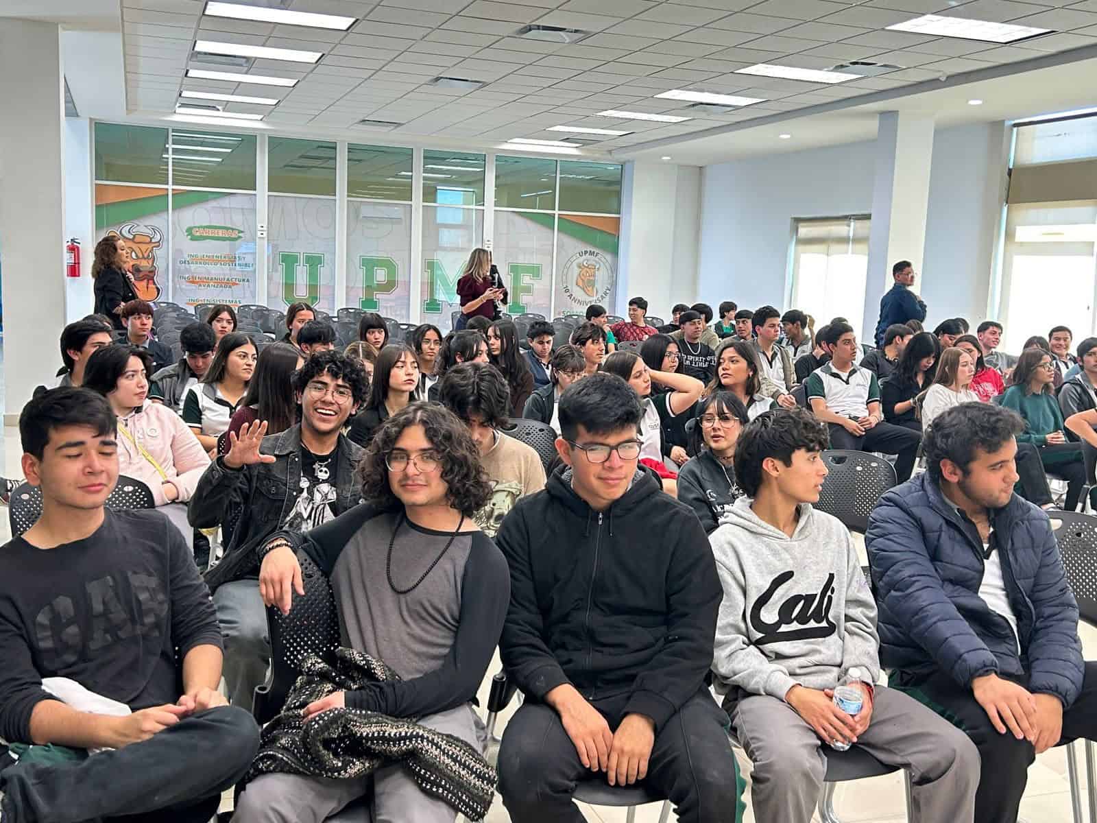 La UPMF realiza examen diagn&oacute;stico para nuevos estudiantes en Monclova