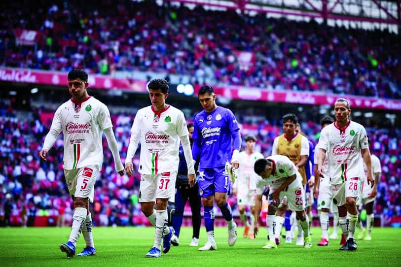 Toluca derrota a Chivas 2-0 en el Estadio Nemesio Diez