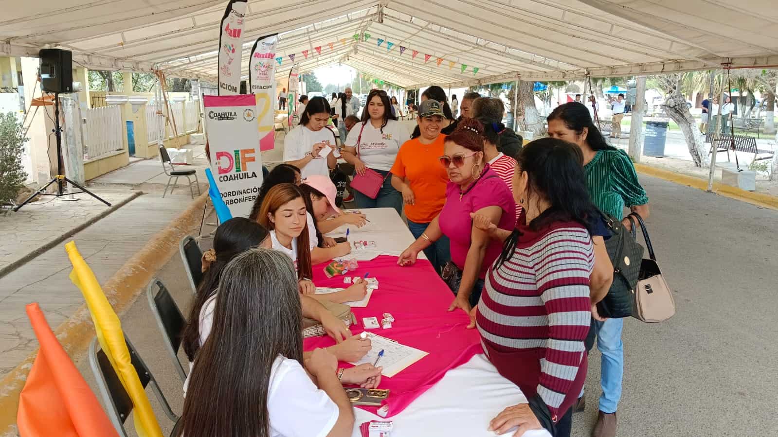 Celebra DIF Estatal el D&iacute;a de la Familia