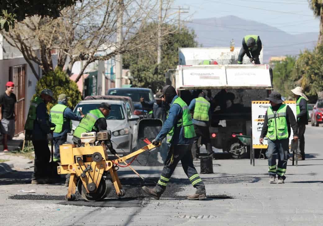 Rehabilita Javier D&iacute;az vialidades en La Torre