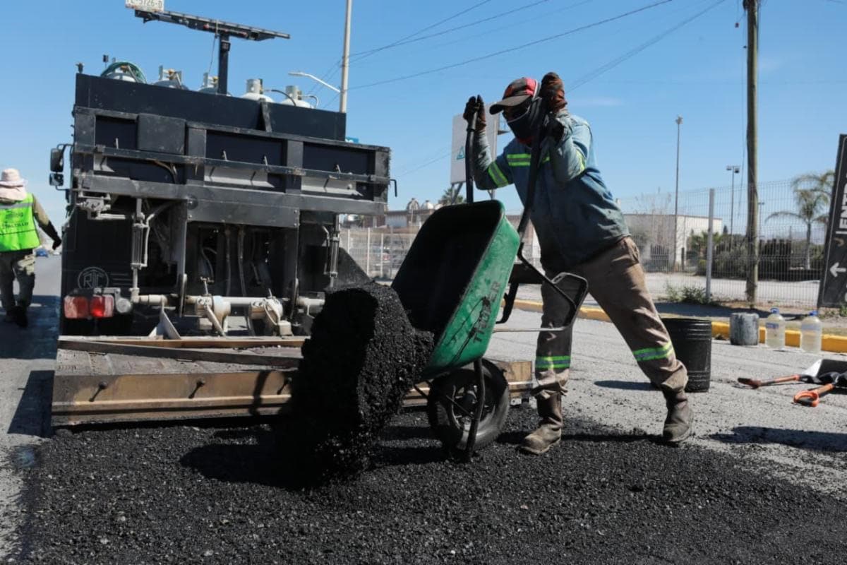 Rehabilita Javier D&iacute;az vialidades en La Torre