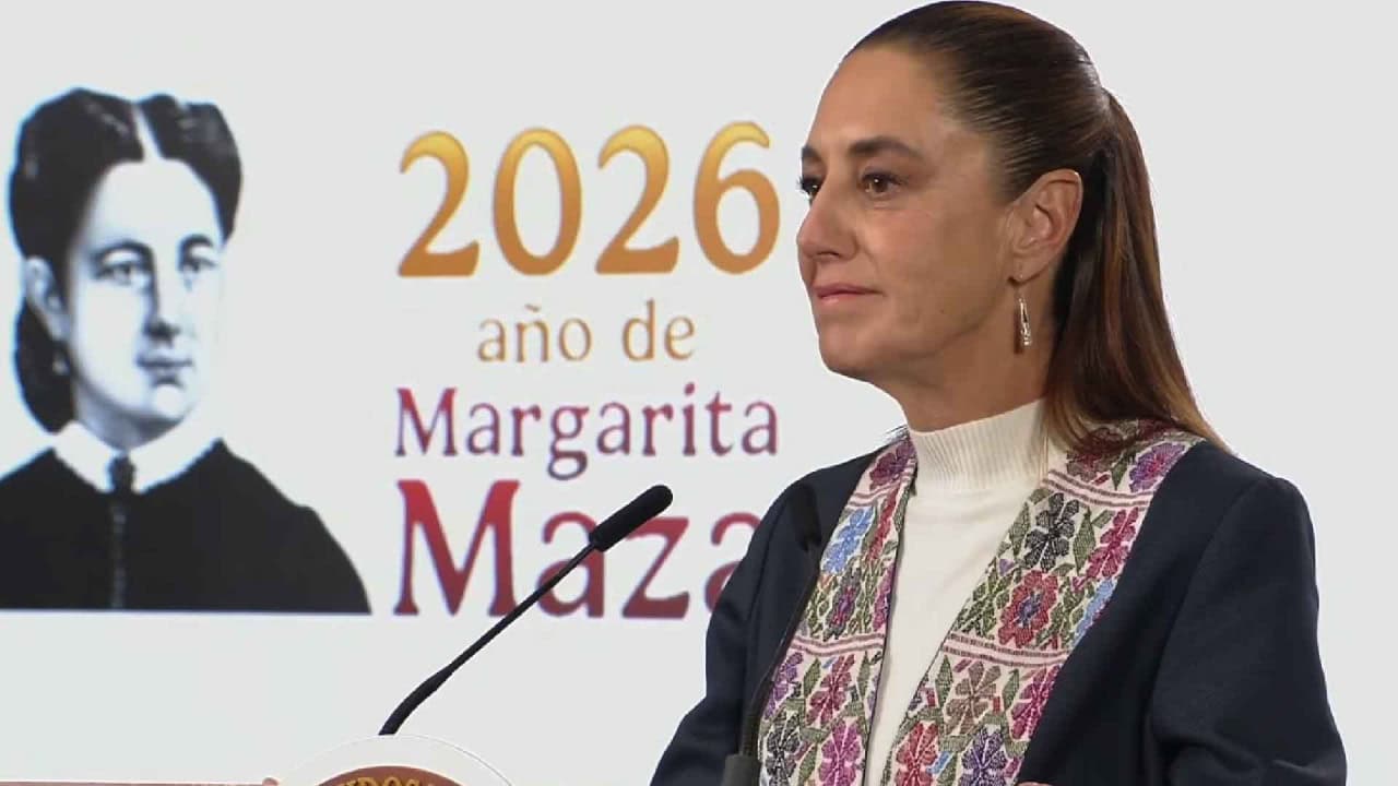 Claudia Sheinbaum revisa iniciativa electoral antes de su env&iacute;o al Congreso
