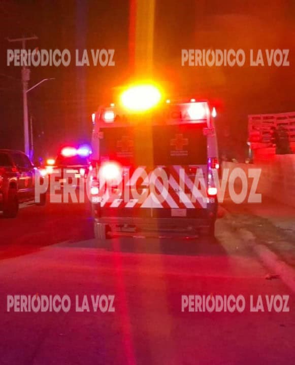 Motociclista Jes&uacute;s Garnica resulta lesionado tras accidente en Monclova