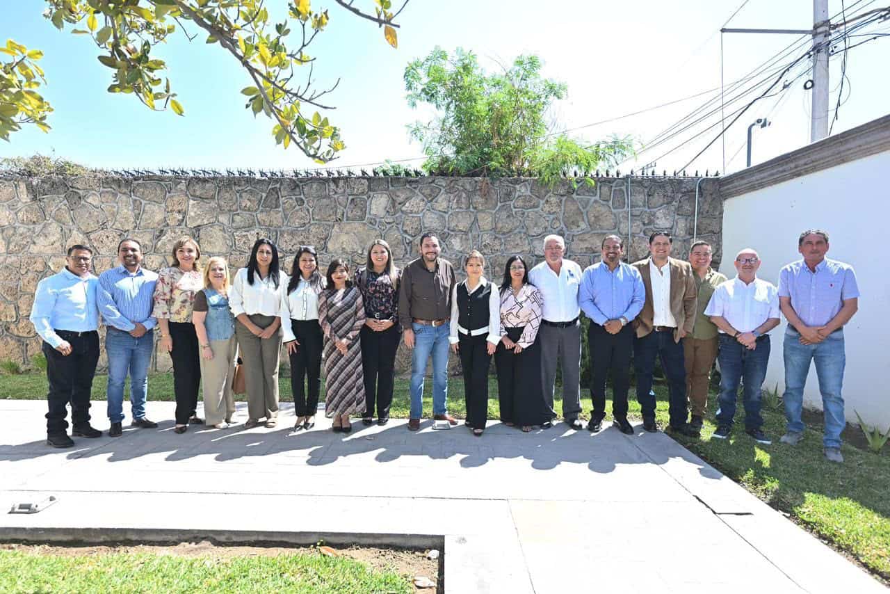 Carlos Villarreal se re&uacute;ne con universidades para fortalecer la educaci&oacute;n en Monclova