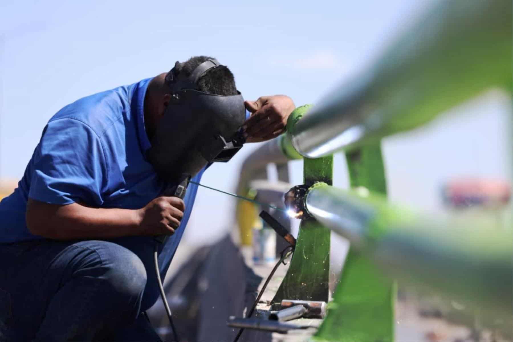Reparaci&oacute;n de parapetos en puentes de Saltillo para mayor seguridad vial
