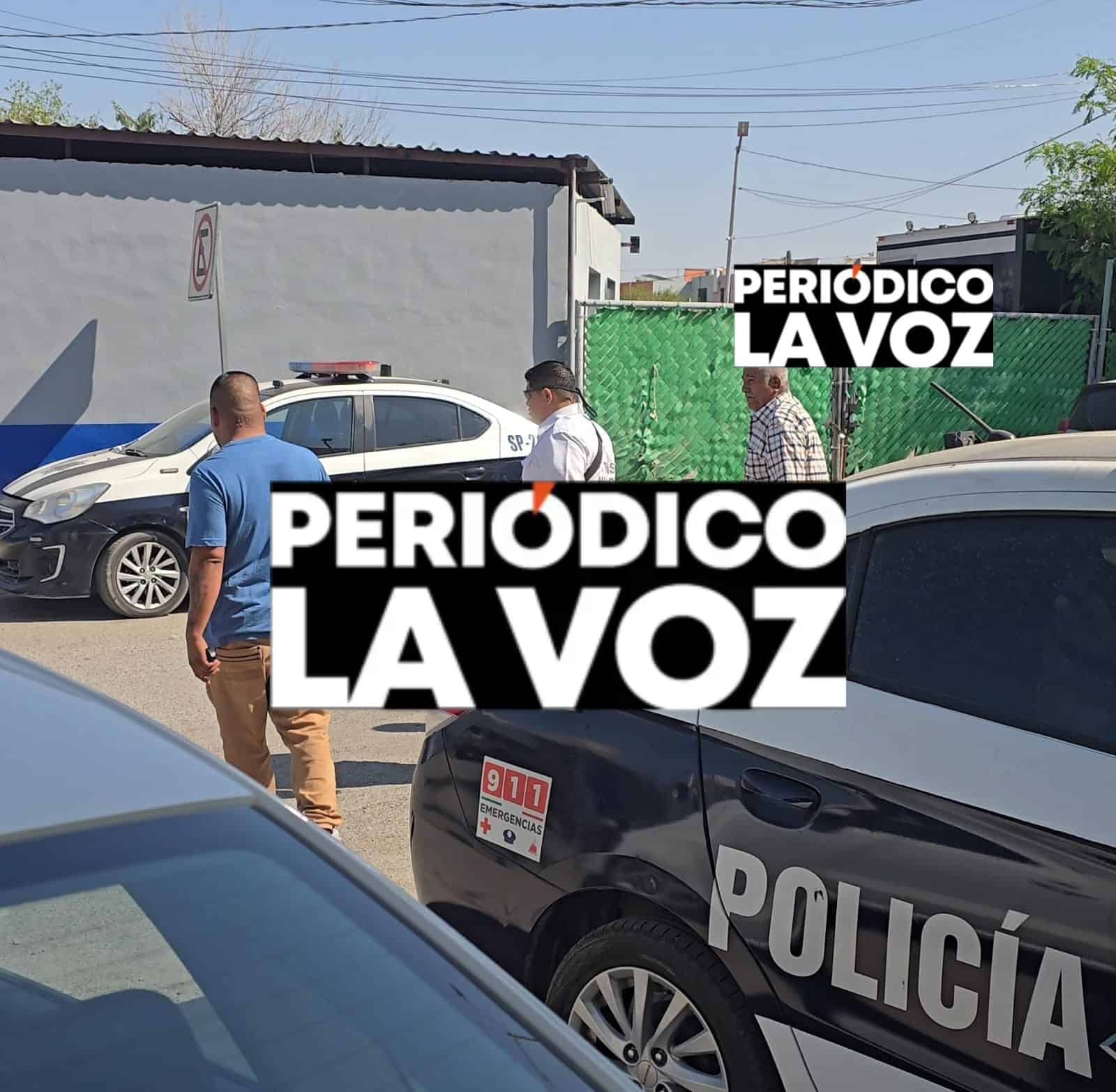 TAXISTA ARROLLA A INSPECTOR Y HUYE