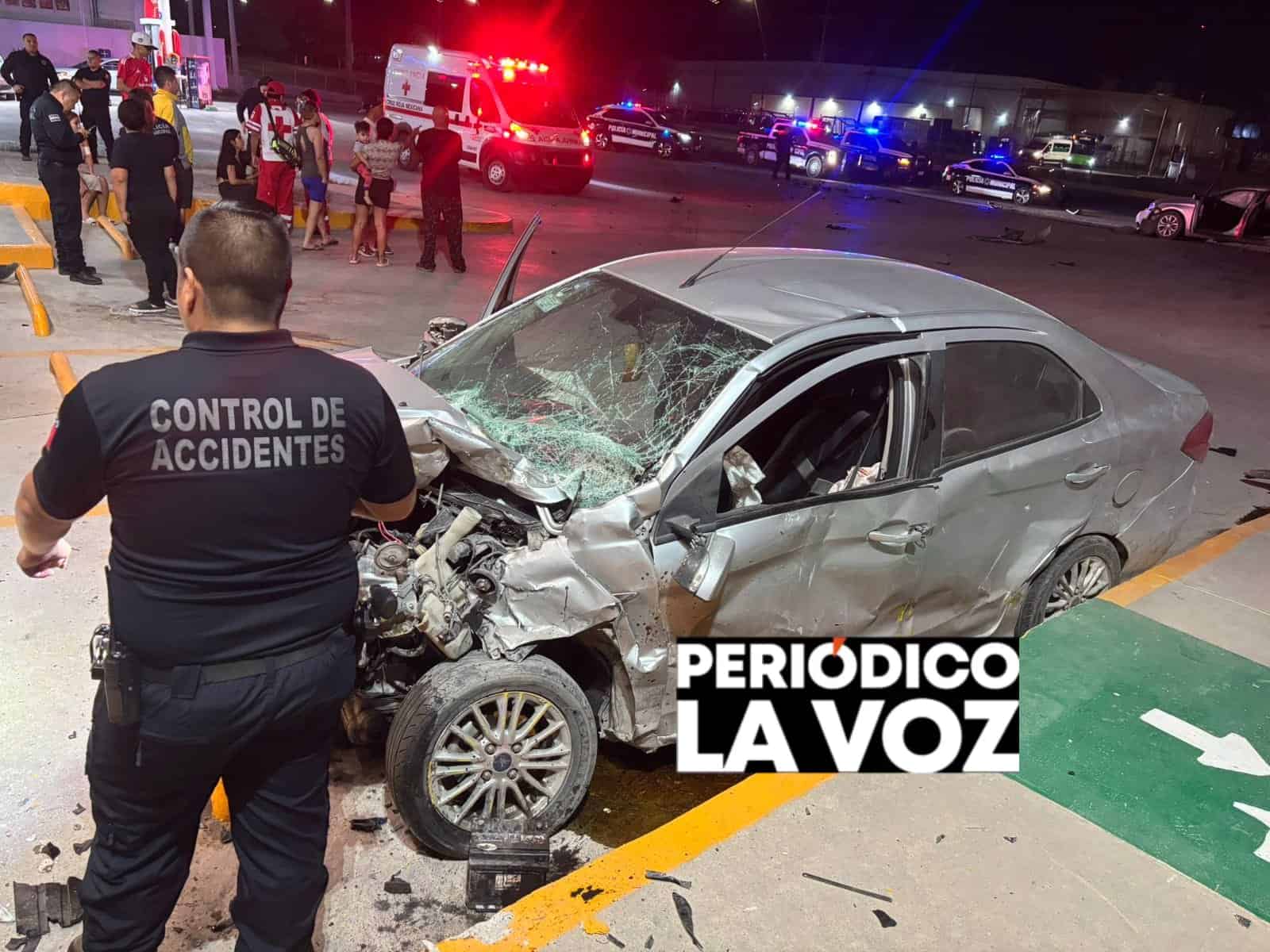 Cuatro lesionados tras accidente en Monclova: choque entre veh&iacute;culos