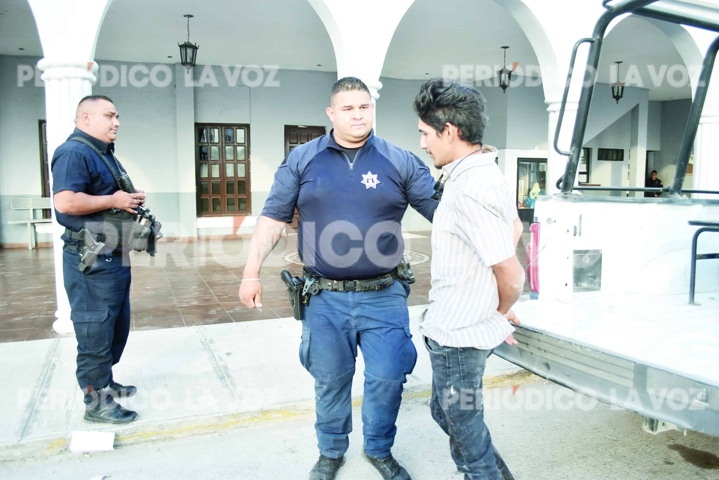 Detienen a Axel M&aacute;rquez por robo de cableado en Frontera