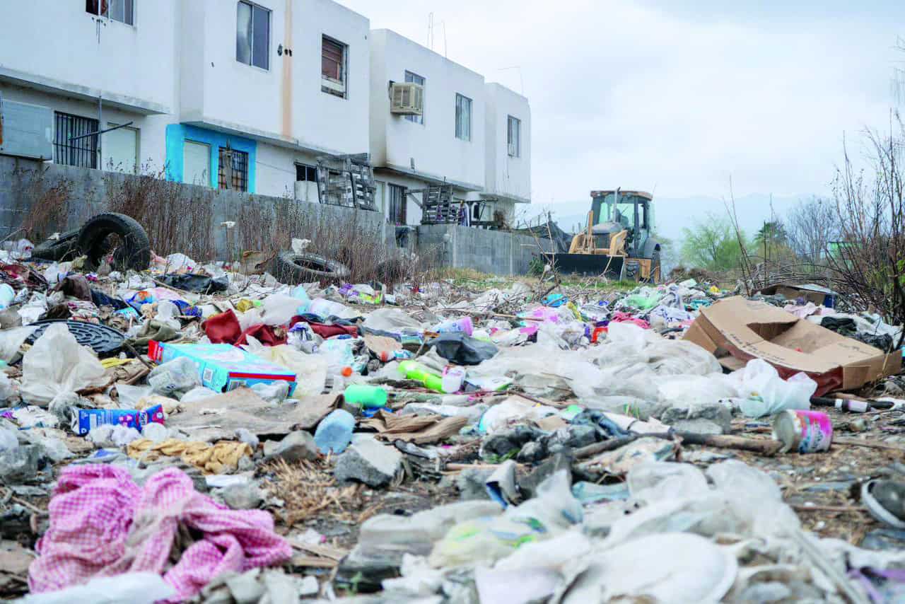 Laura Jim&eacute;nez lidera campa&ntilde;a de limpieza en M&uacute;zquiz: mejora Las Misiones