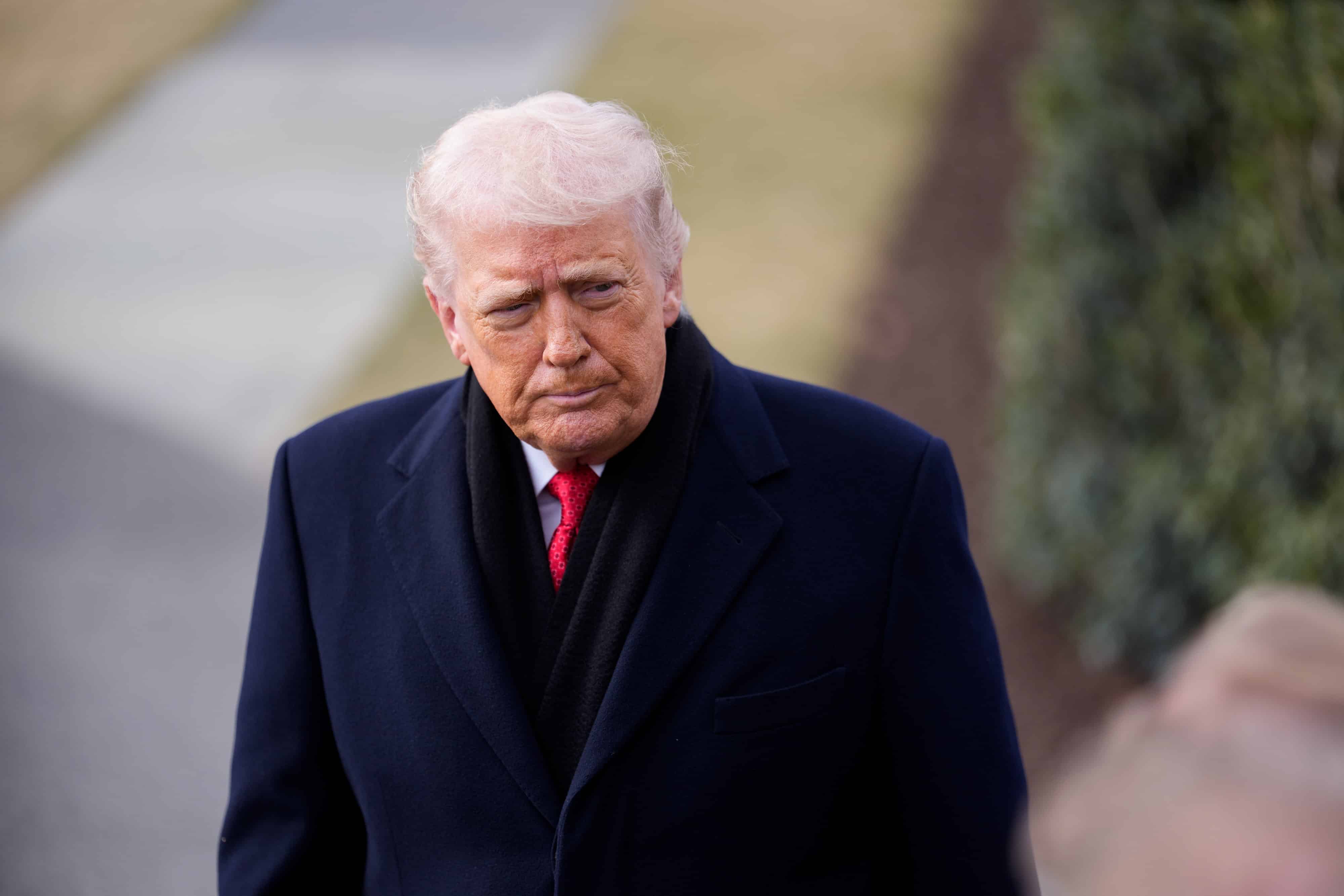 Donald Trump autoriza a empresas comerciar oro de Venezuela