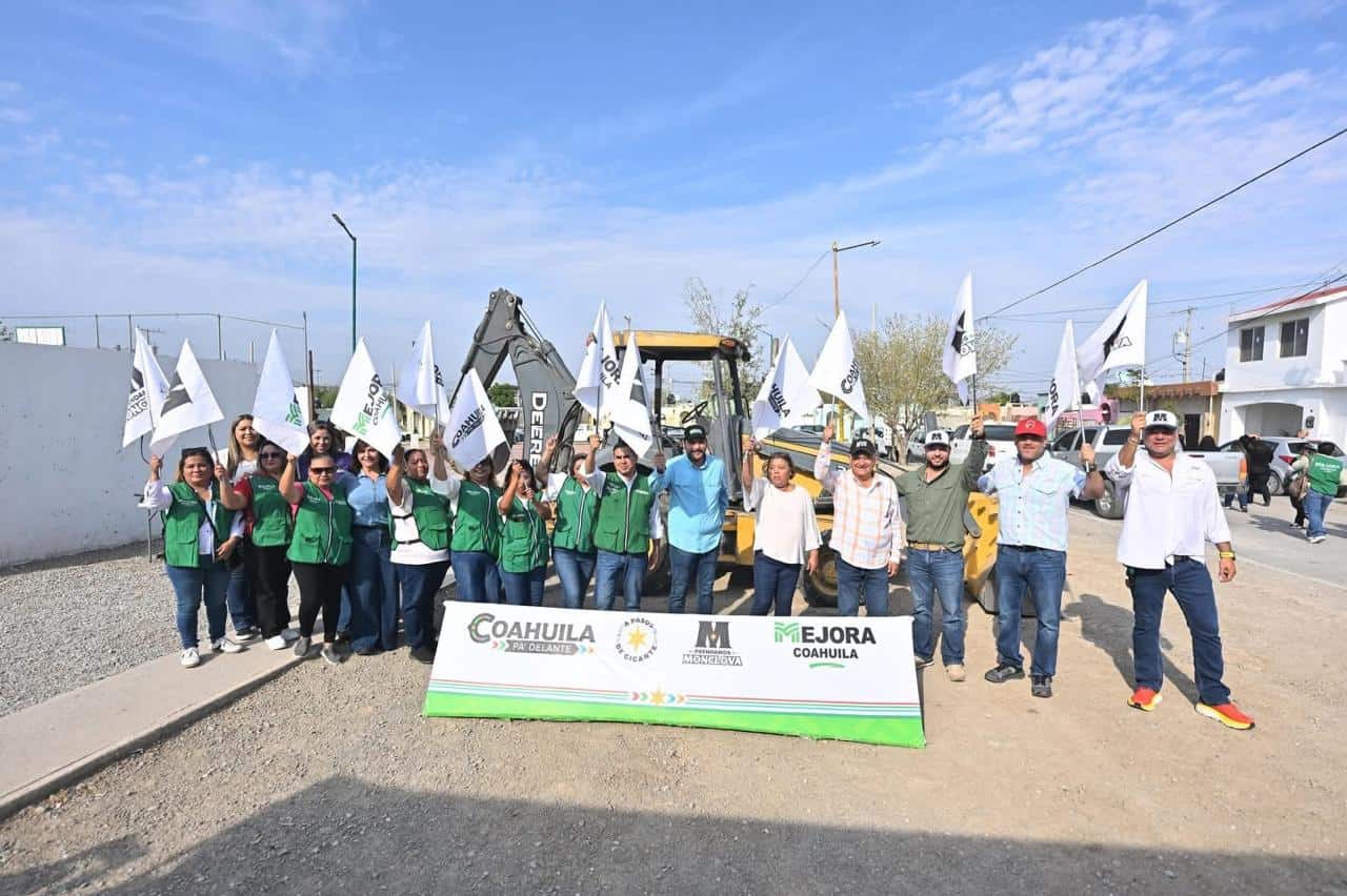 Arranca Carlos Villarreal obras por m&aacute;s de 4.6 millones en la colonia el Campanario