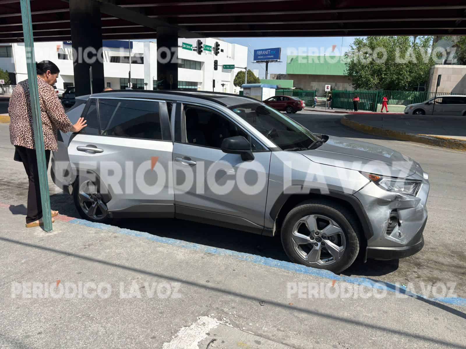 Colisi&oacute;n entre veh&iacute;culos en Monclova
