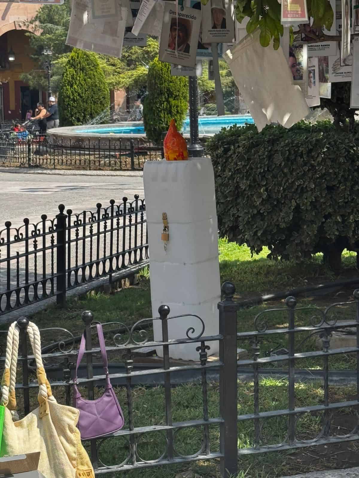 Colocan primer antimonumento a desaparecidos