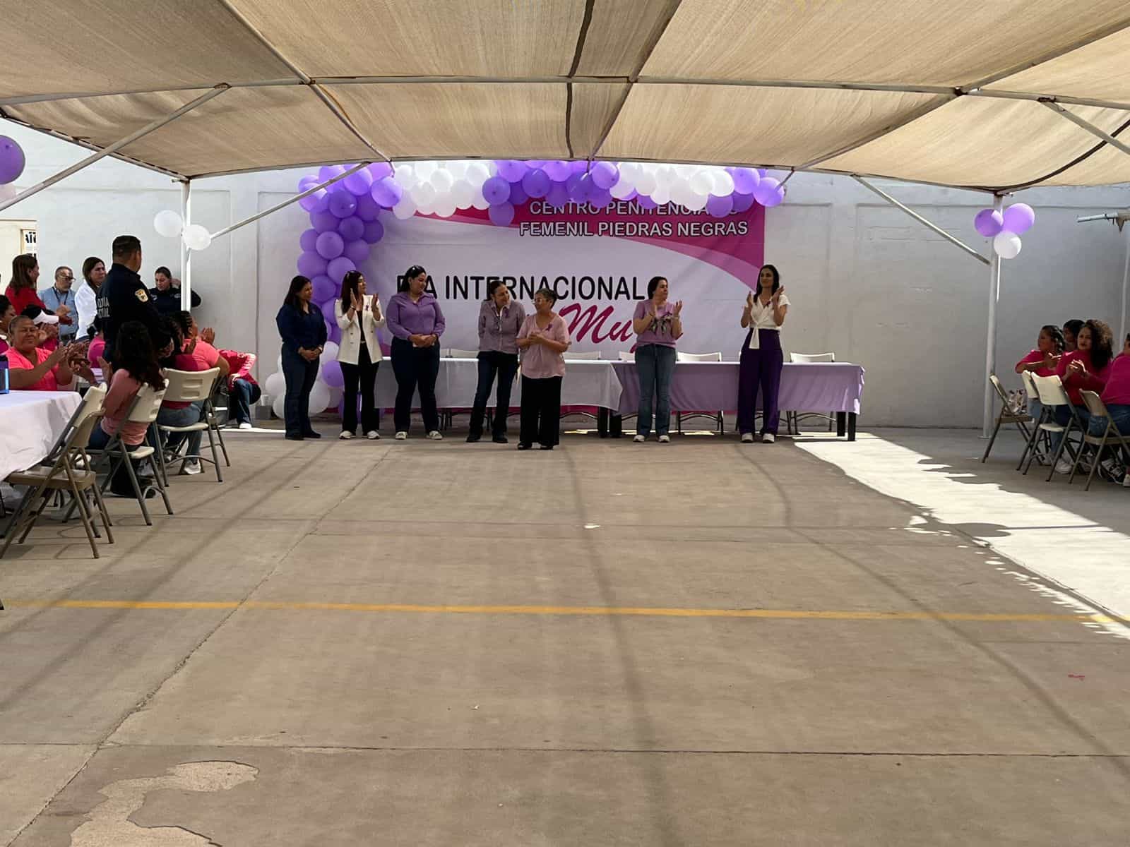 Llevan convivencia y mensaje de solidaridad a internas del Cereso femenil