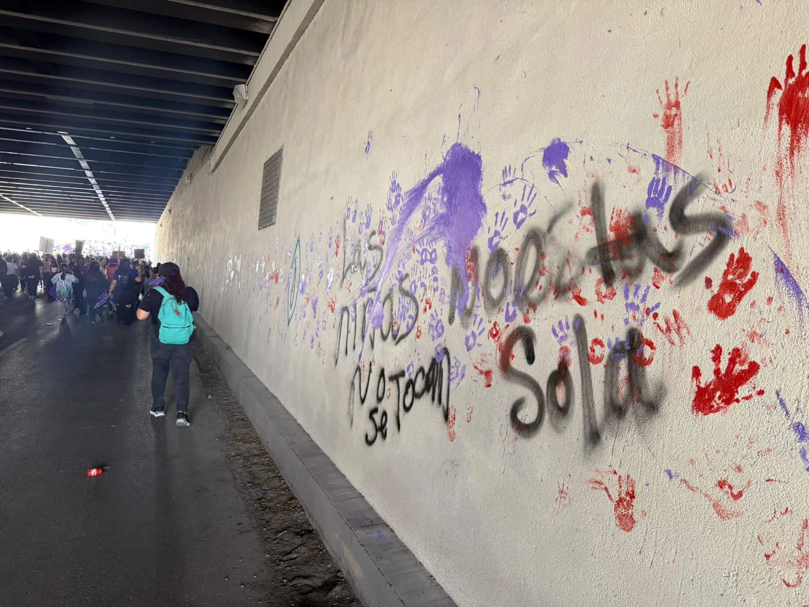 Se fractura marcha del 8M en Saltillo; dos contingentes, una misma consigna