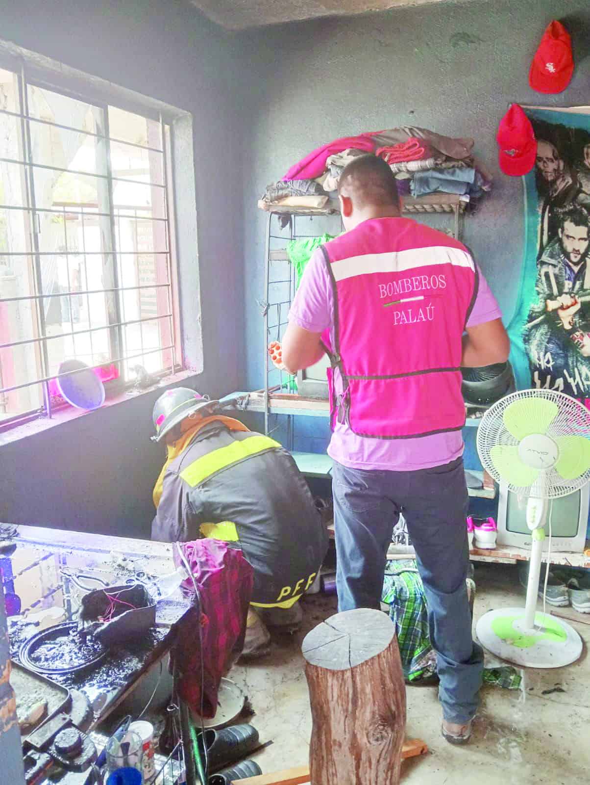 Bomberos controlan incendio en Villa de Pala&uacute;