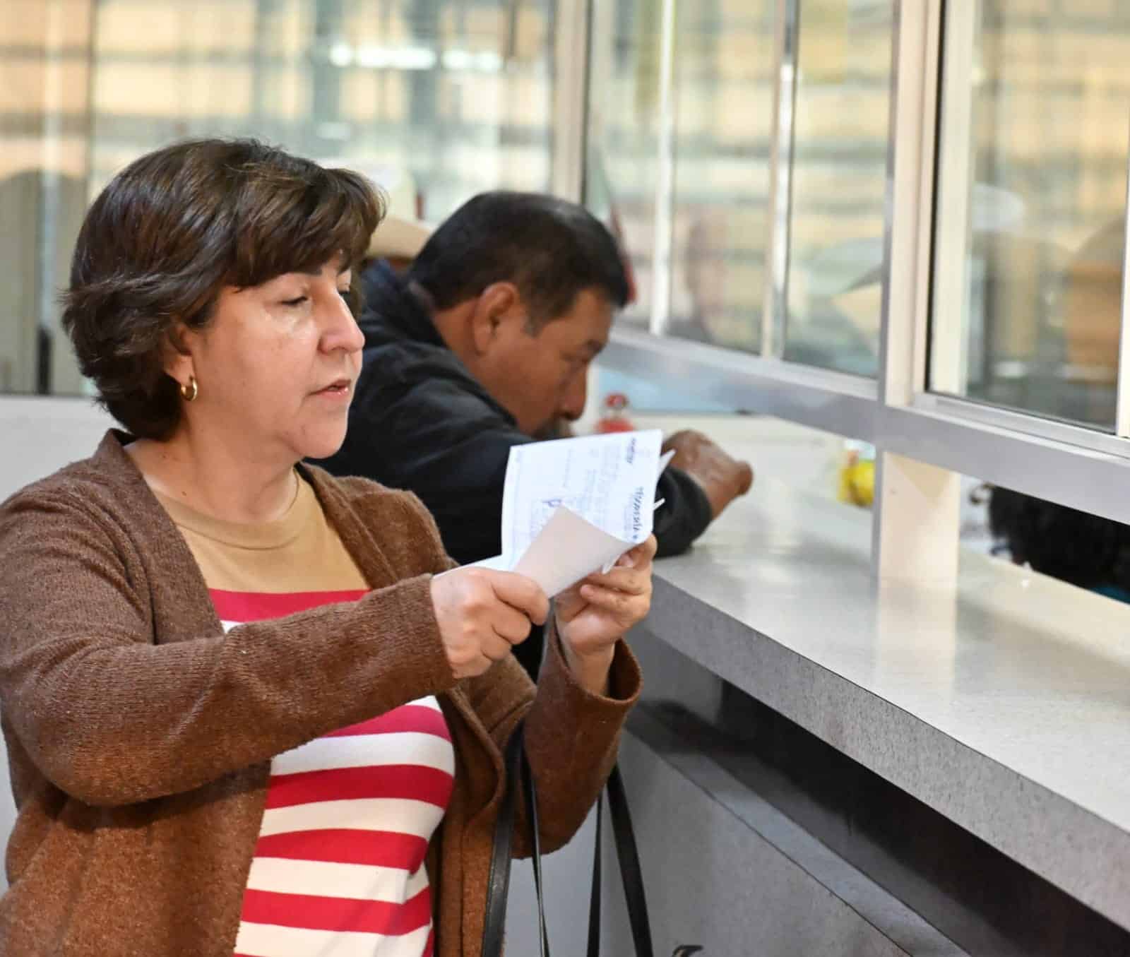 Frontera: Sari P&eacute;rez Cant&uacute; promueve pago de impuesto predial con descuento