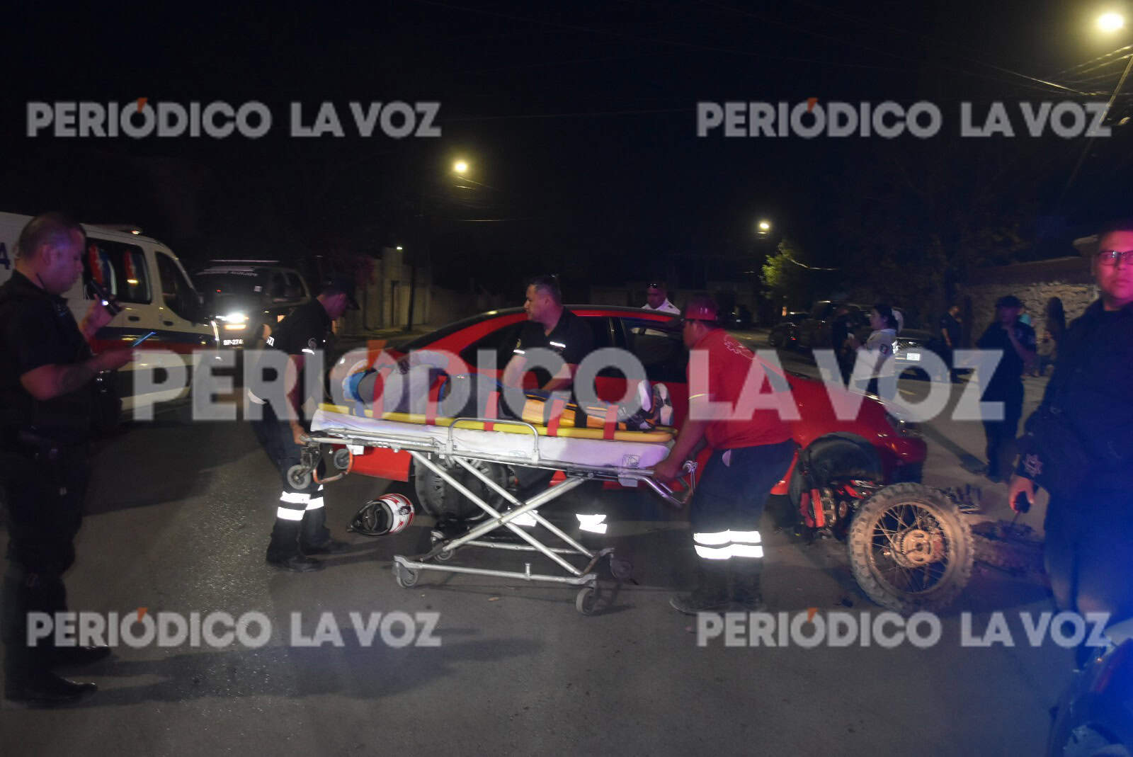 Choque en colonia Guadalupe deja a motociclista gravemente herido