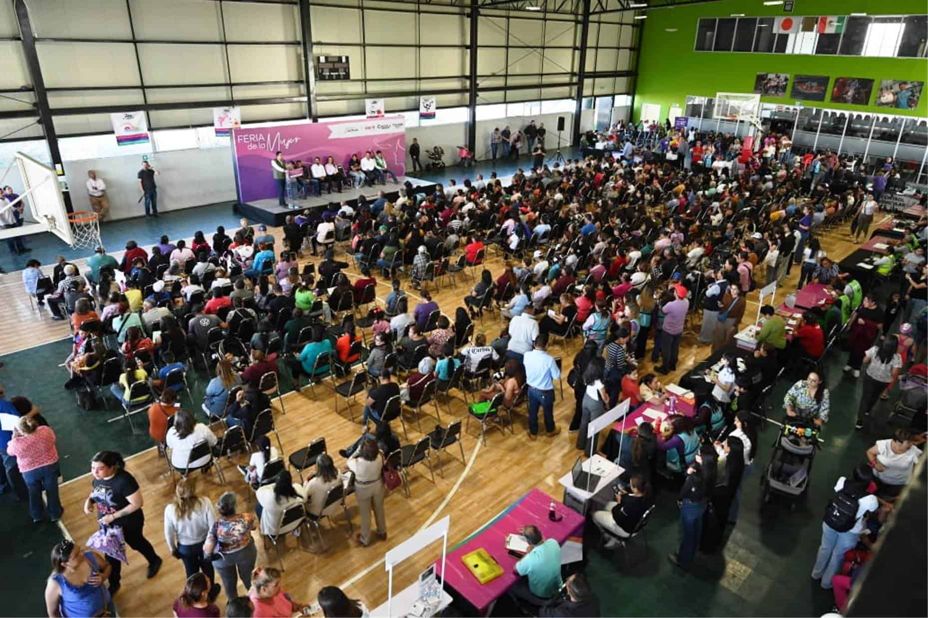 Feria de la Mujer en Saltillo: &Eacute;xito en servicios gratuitos