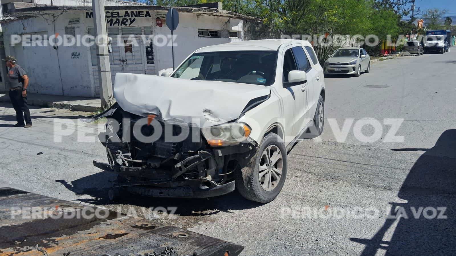 Frontera: choque entre camioneta y cami&oacute;n deja dos lesionados