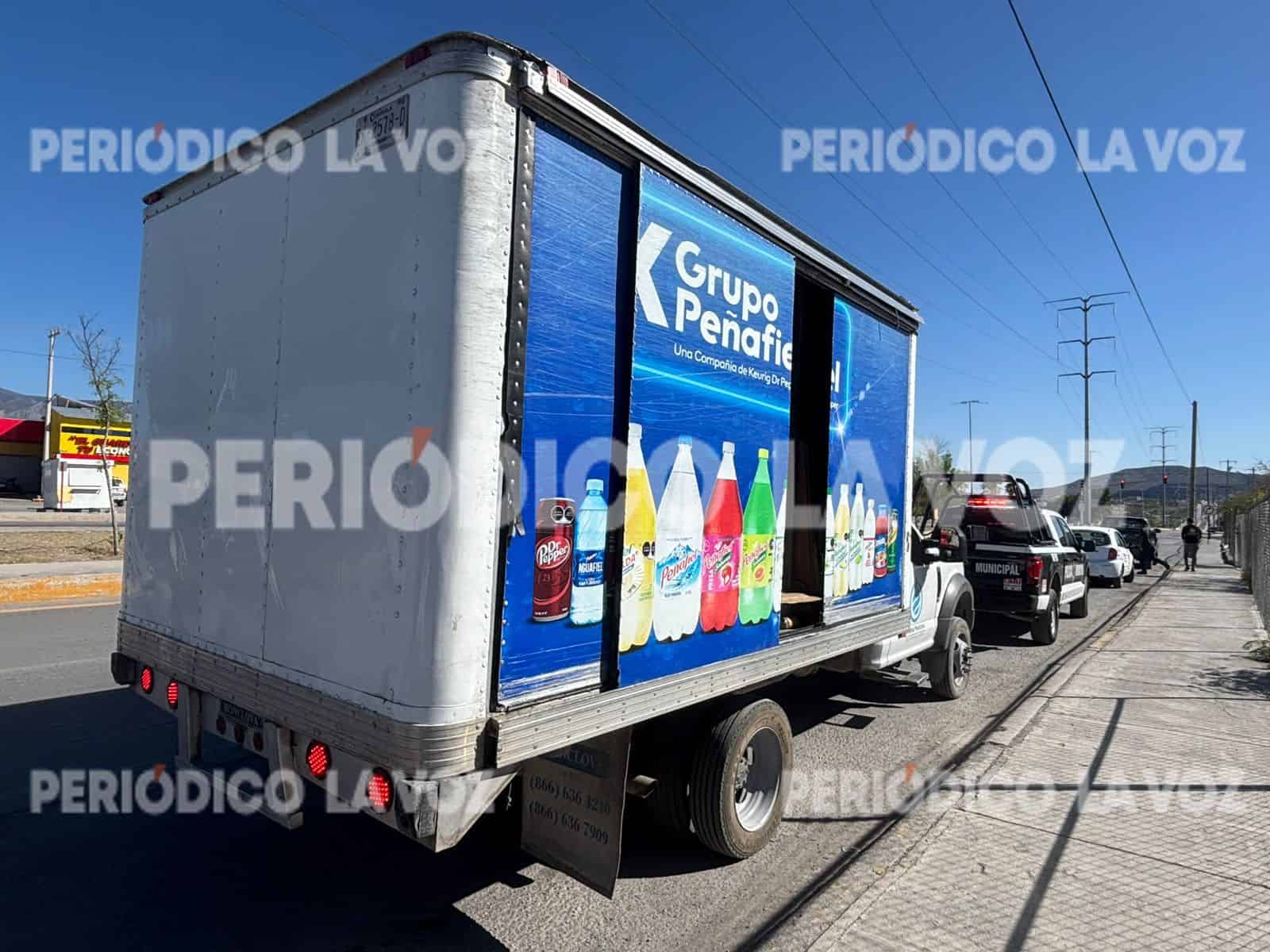 Accidente en Monclova: camioneta causa da&ntilde;os materiales