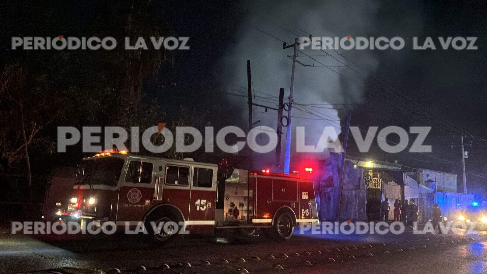 Incendio en Deportivo AHMSA de Monclova genera alarma entre vecinos