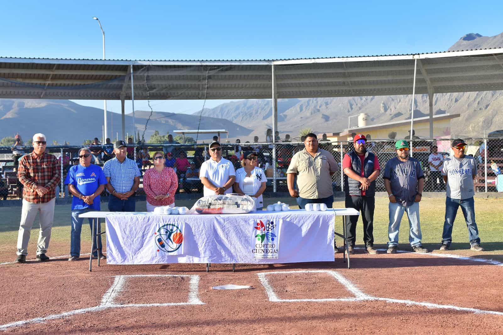 Cuatro Ci&eacute;negas celebra el Juego de Estrellas de softbol femenino