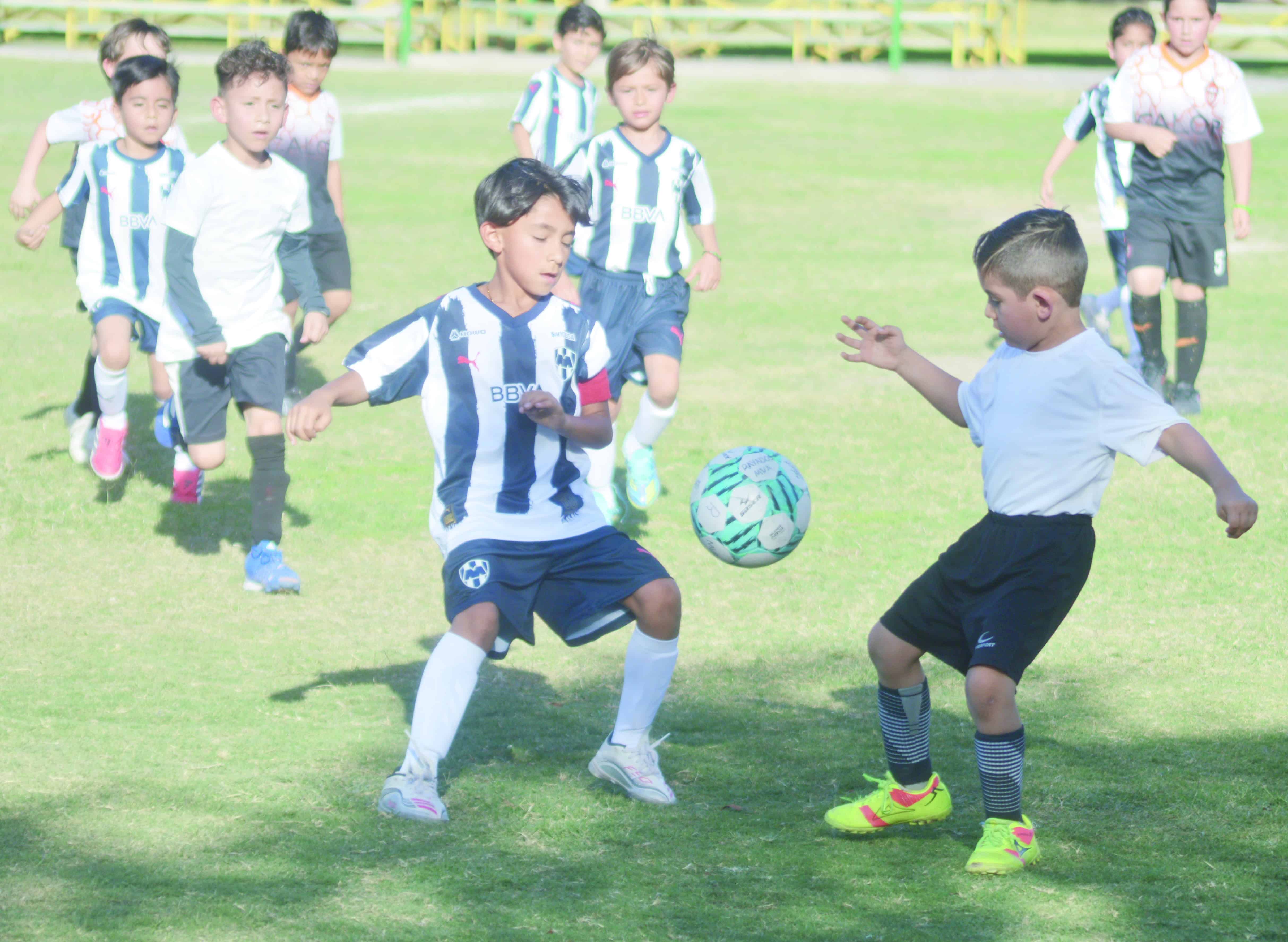 La Salle aplasta a Tuzos 5-0 en la Copa Xochipilli: Parque 1