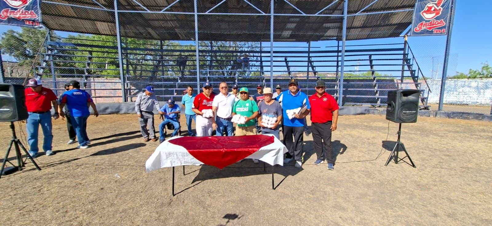 Inauguran Liga de B&eacute;isbol Veteranos: homenaje a Sebastiano Villanueva