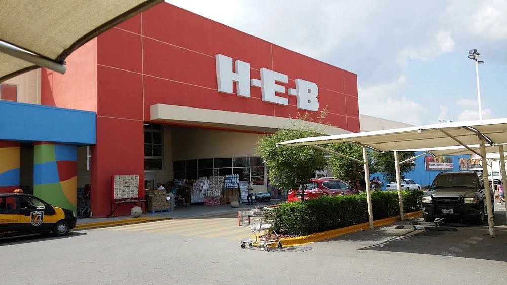 Caen presuntas "farderas" tras robo en comercio de Piedras Negras